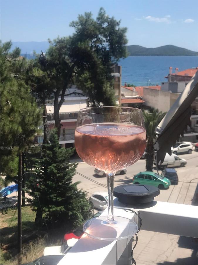 Sea Esta Apartment Néa Péramos Kültér fotó