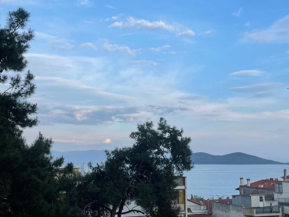 Sea Esta Apartment Néa Péramos Kültér fotó